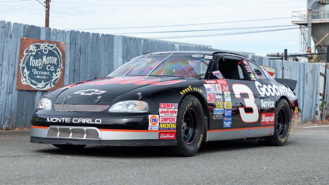 Explore the 1995 Chevrolet Monte Carlo NASCAR: Iconic Style & Performance