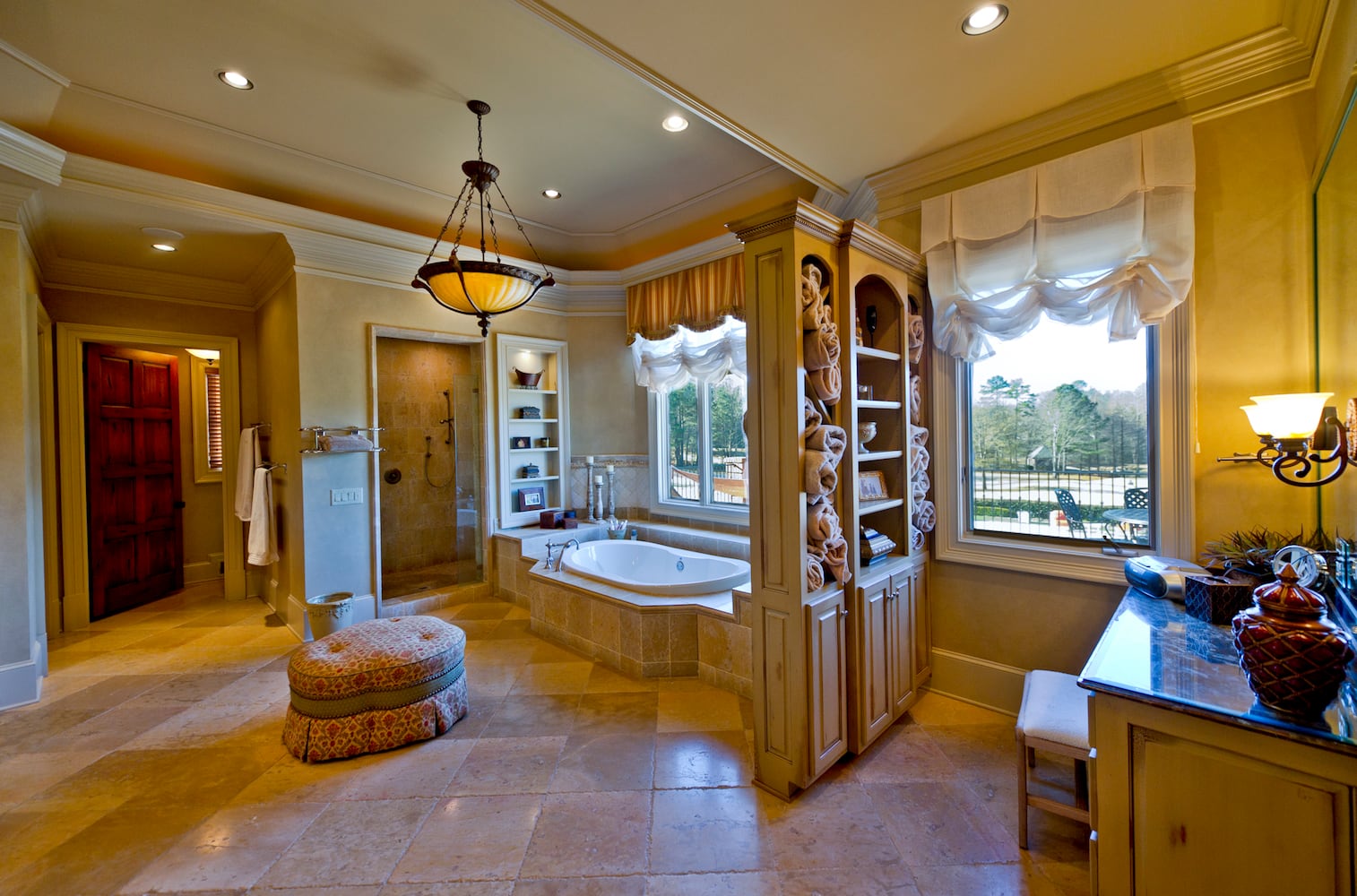 Inside John Smoltz's Exclusive Sea Island Residence: A Golfer's Dream Home