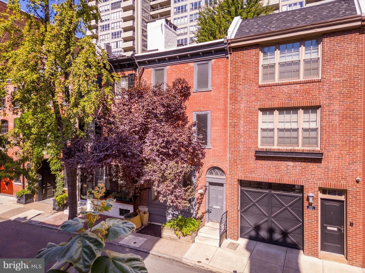 1923 Manning Street Philadelphia, PA: Historic Townhouse for Sale