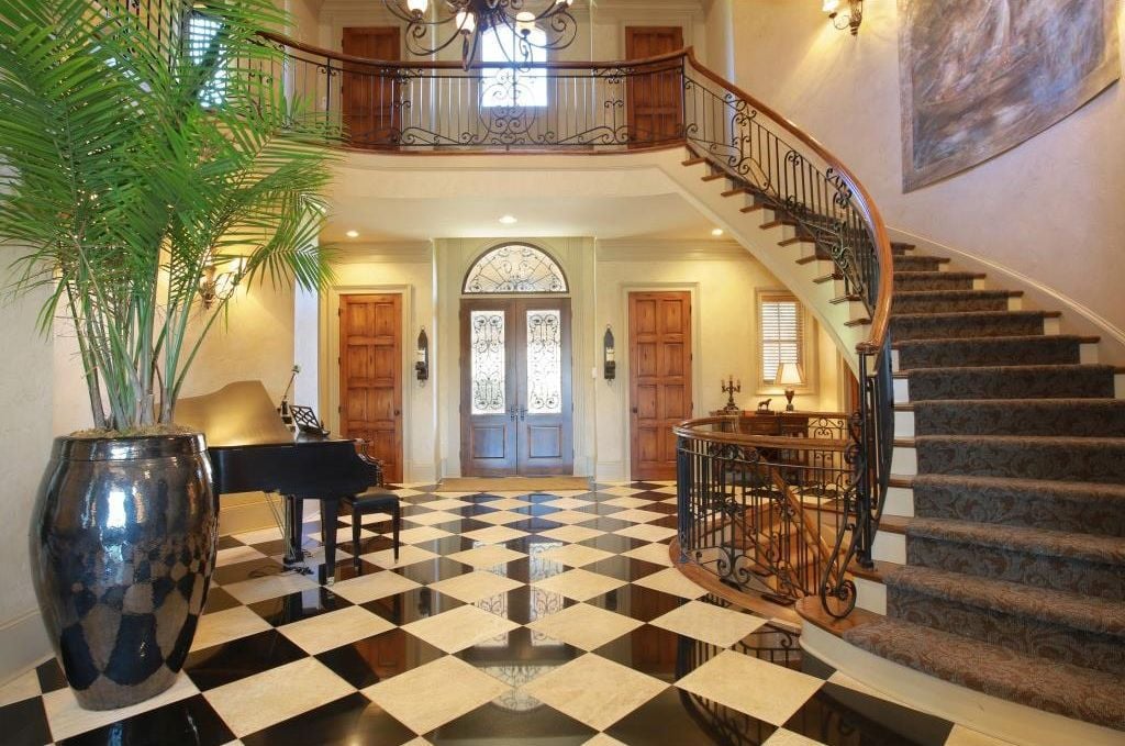 Inside John Smoltz's Exclusive Sea Island Residence: A Golfer's Dream Home