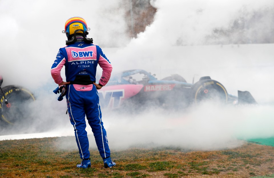 Fernando Alonso Smoking: The F1 Stars Unique Stress Relief Habit