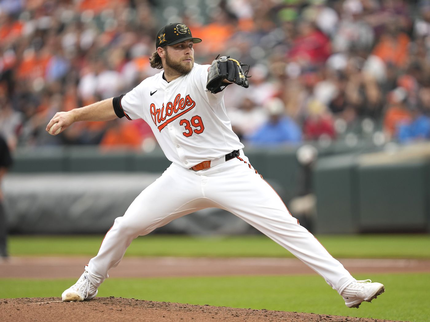 Kyle Tucker vs George Kirby: Who Holds the Edge in MLB Showdown?
