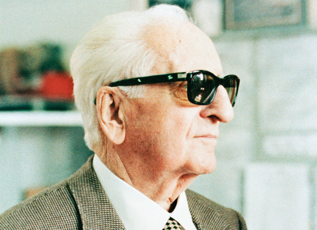 Enzo Ferrari Sunglasses: Iconic Style and Luxury for Car Enthusiasts