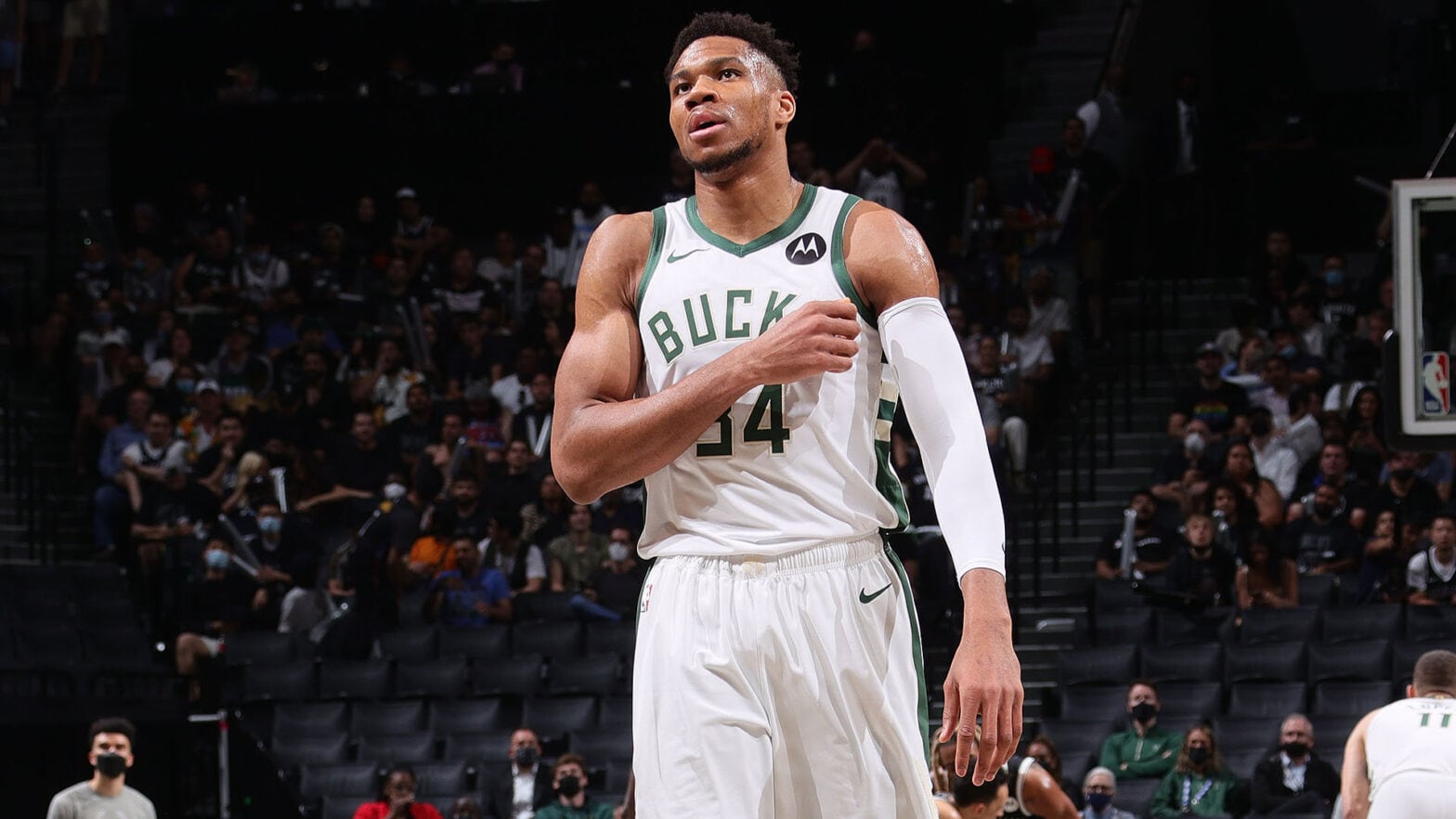10 Surprising Facts About Giannis Antetokounmpo You Didn't Know