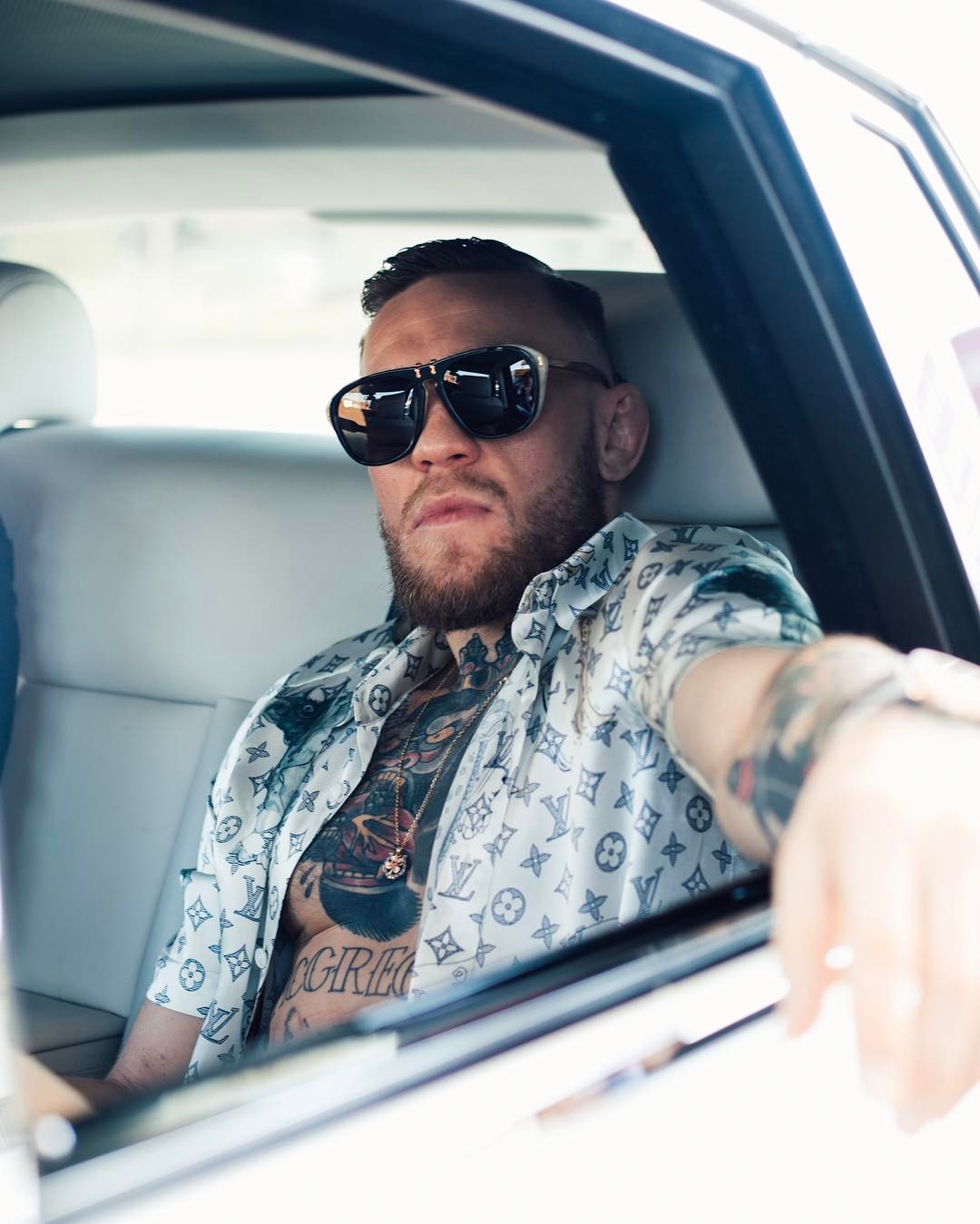 Conor McGregors Iconic Sunglasses Style: Top Picks and Trends