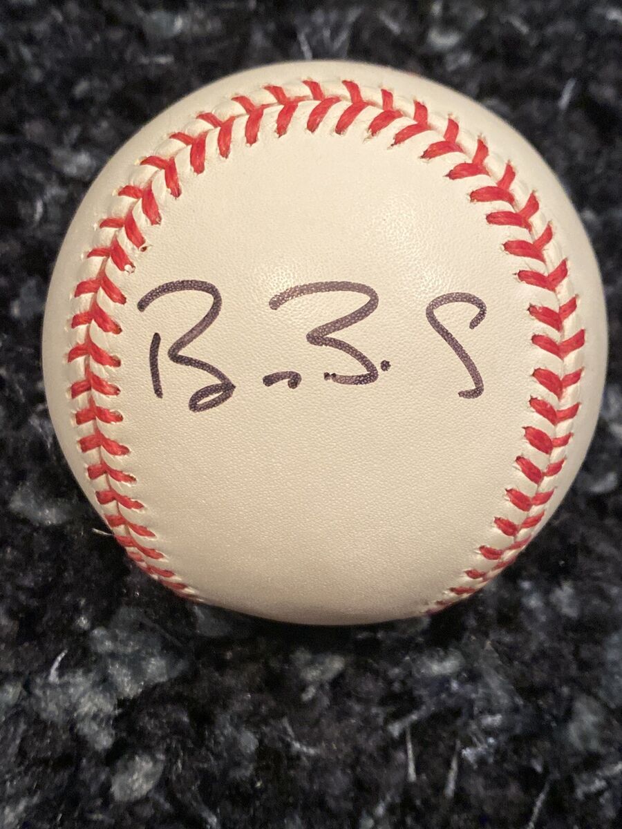 Barry Bonds Signed Baseball: Authentic MLB Collectible for Fans