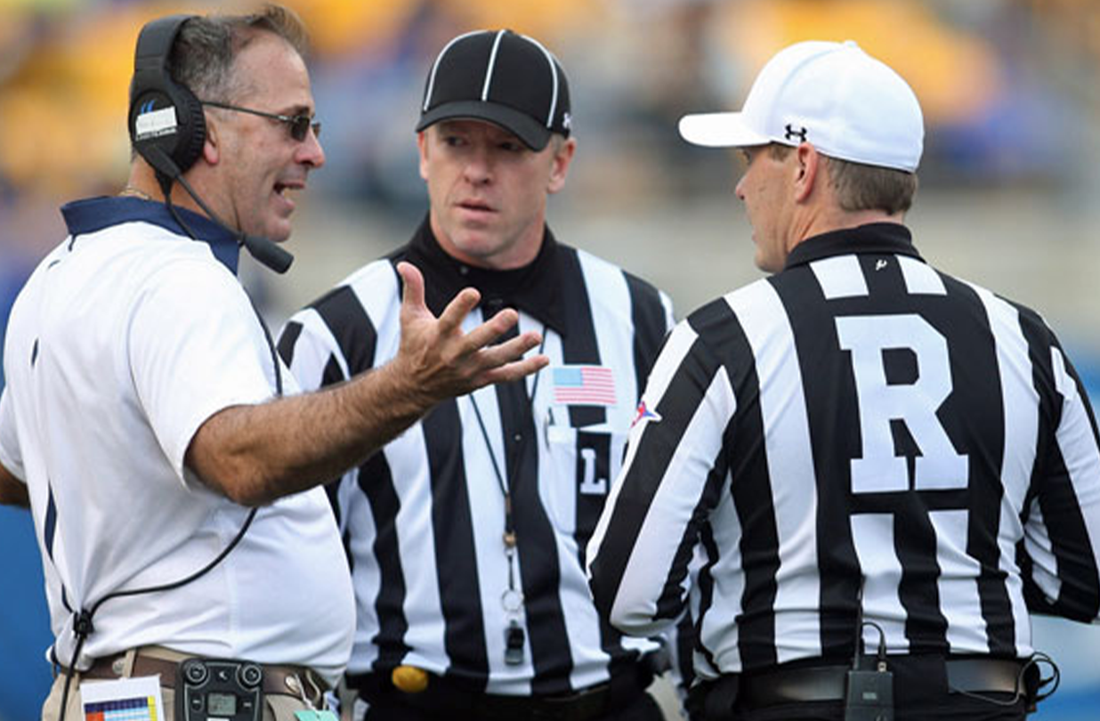 How much do college football refs make? Find out their pay!
