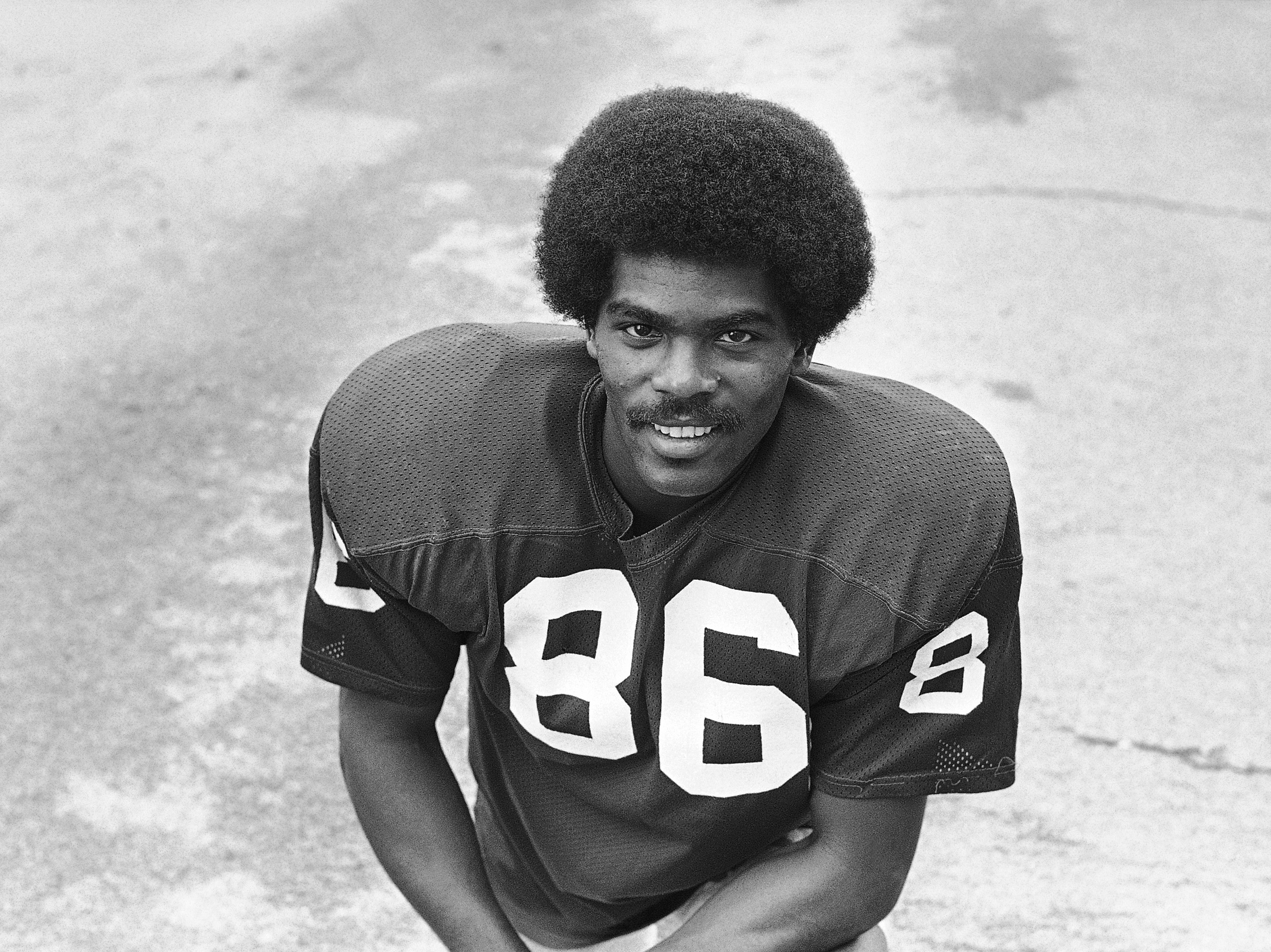 Do you know who was the first African American quarterback in the NFL? Read this right now!
