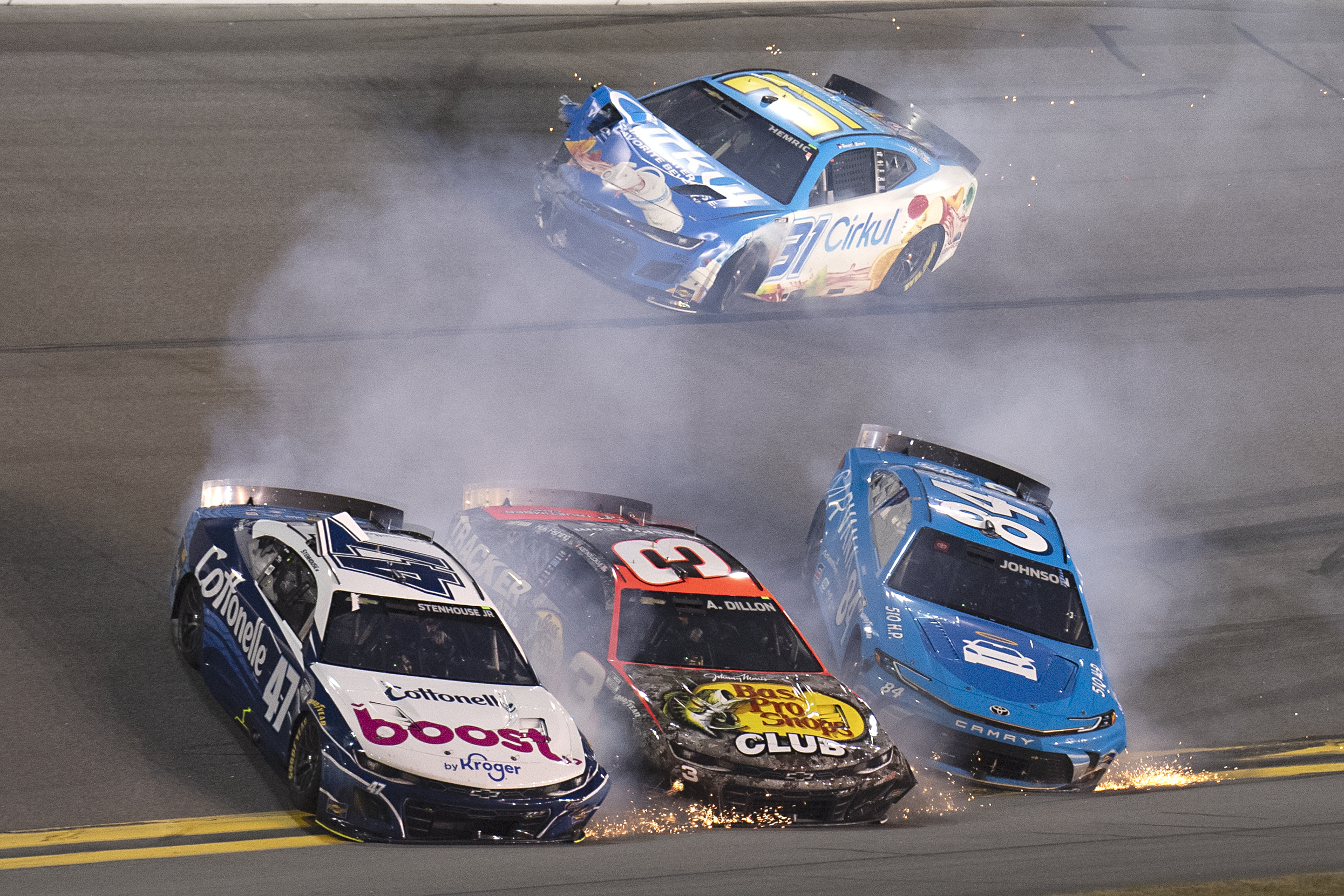 Dont Miss the Race: Find Out What TV Channel is NASCAR on Today
