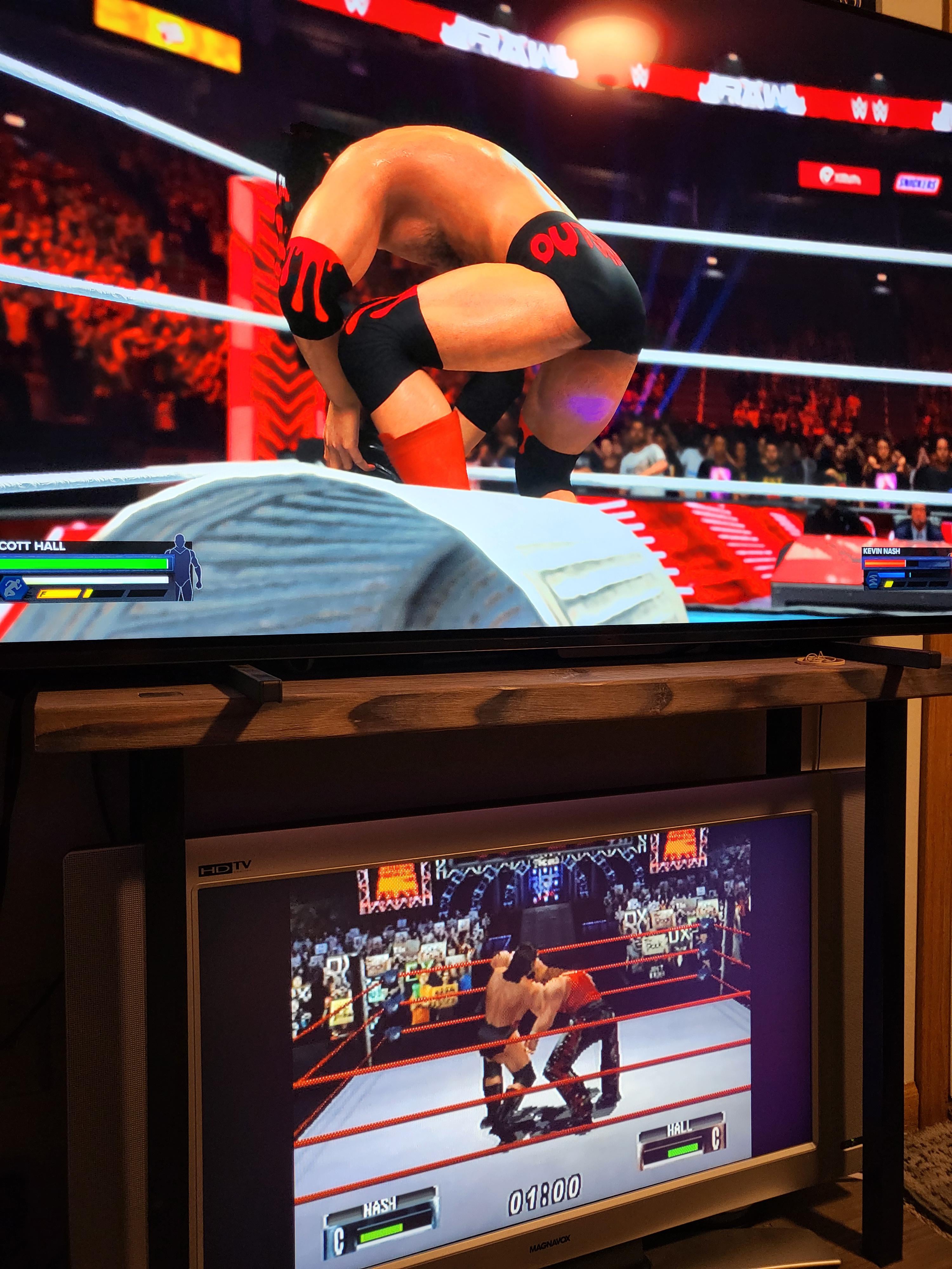 WWE या WWF, आपके लिए कौन सा बेहतर है? आइए तुलना करें!