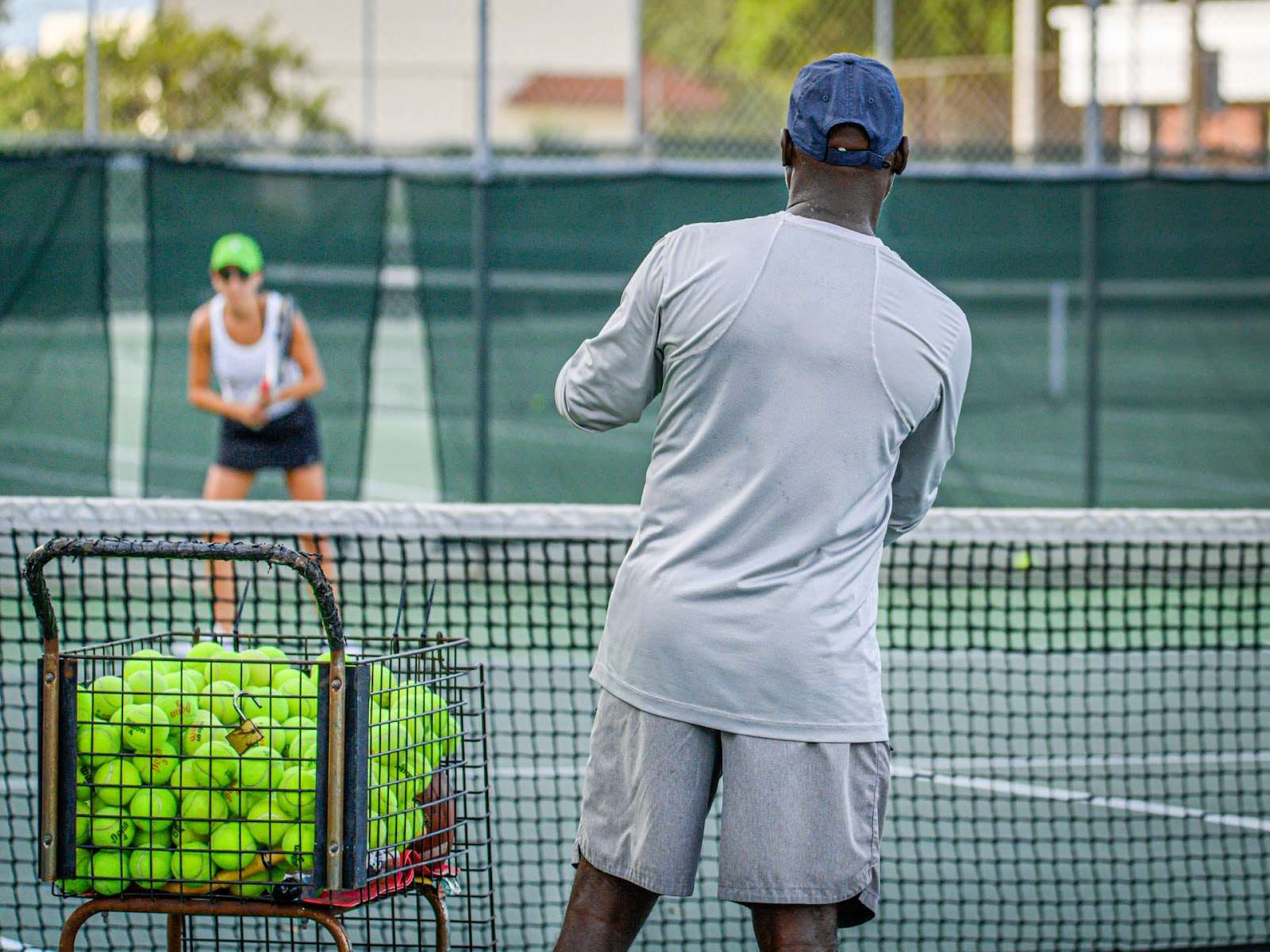 How Much Do Professional Tennis Coaches Get Paid Hourly in US