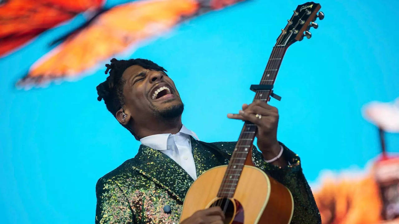 NFL Game Tonight: Who Sang the National Anthem? Click to Discover!