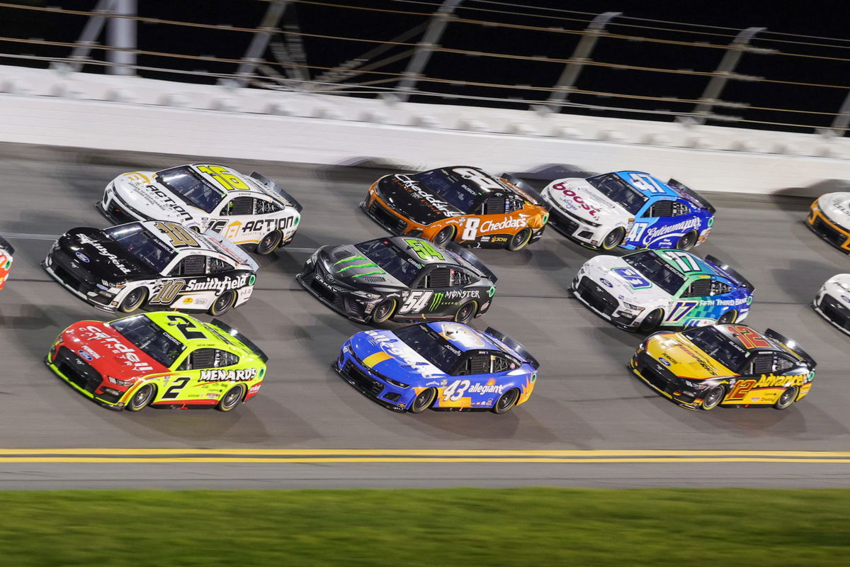 क्या डॉज सच में NASCAR में वापसी कर रहा है? NASCAR प्रशंसकों के लिए खुशखबरी!