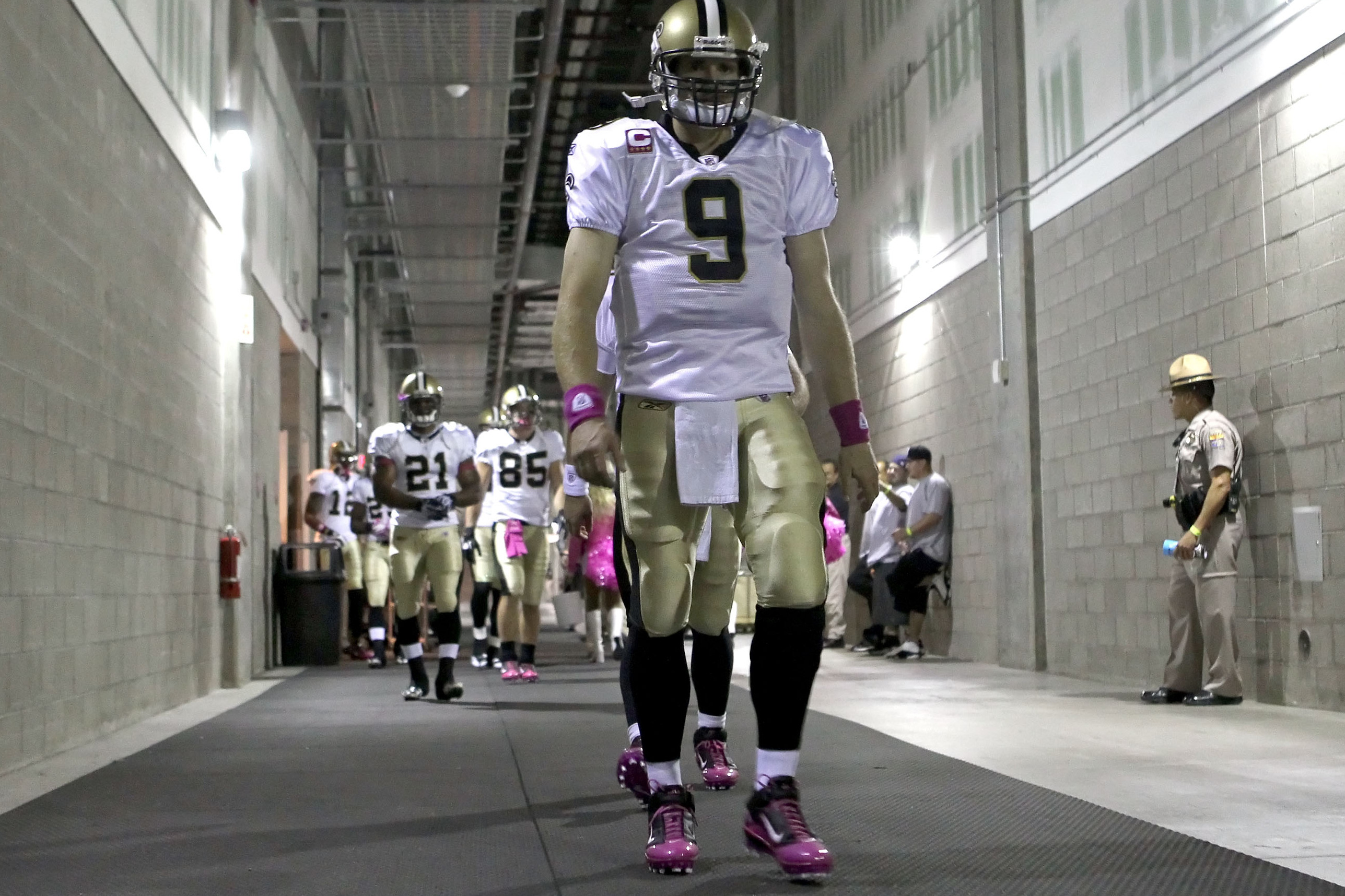 Do NFL Players Shower After Games? Here Is the Truth About It!