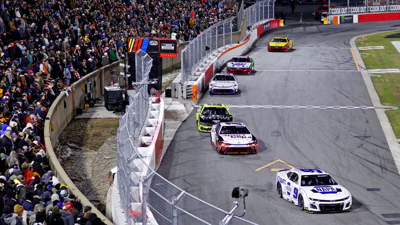 NASCAR Xfinity रेस का समय क्या है? यहाँ देखें आज की रेस का पूरा शेड्यूल!